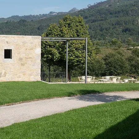 Quinta Do Outeiro 1598 Farm stay