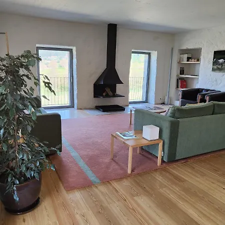 ファームステイ Quinta Do Outeiro 1598