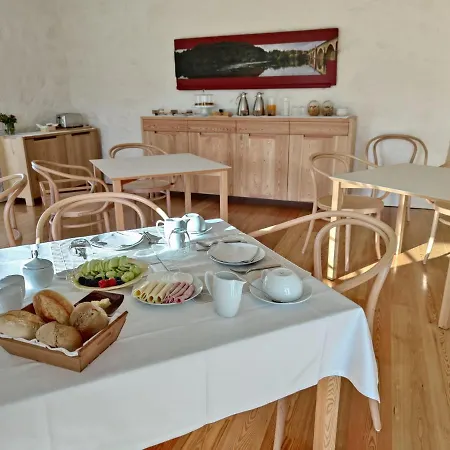 Quinta Do Outeiro 1598 Farm stay Ponte da Barca