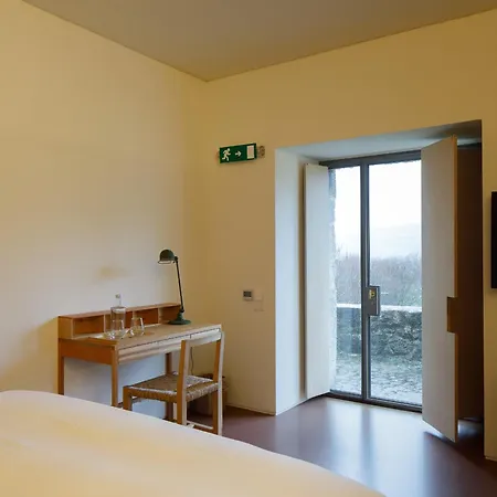 Quinta Do Outeiro 1598 Farm stay