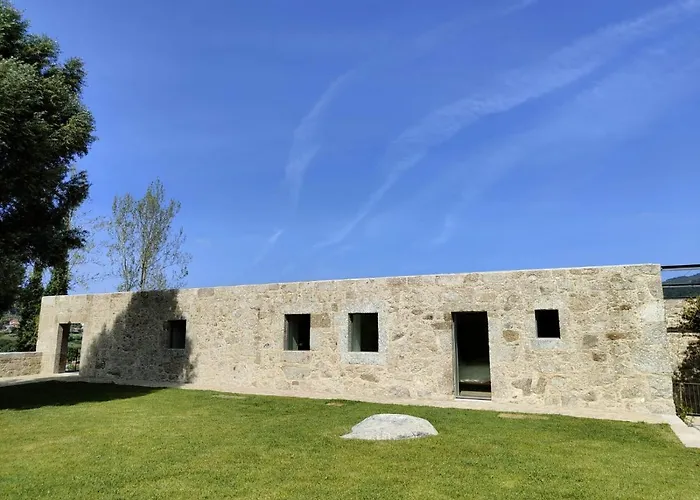 Quinta Do Outeiro 1598 בית חווה *